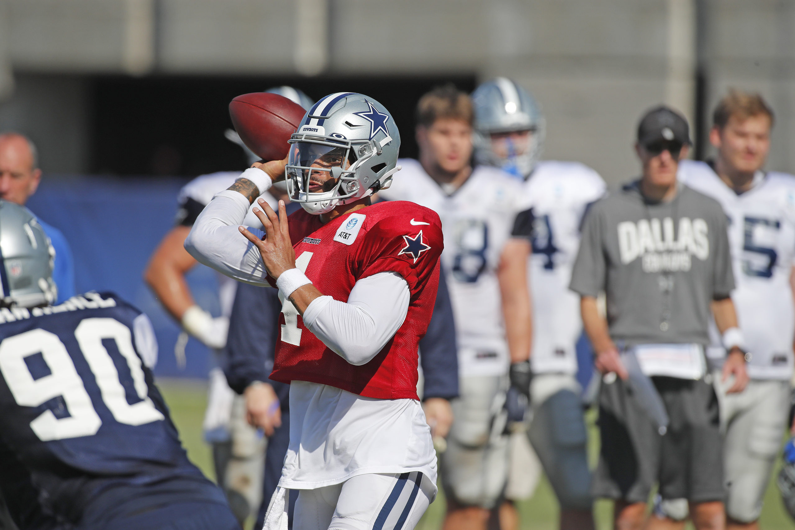 Watch: Cowboys' Micah Parsons throws punches at Tyler Biadasz as second  fight of the day breaks out in Oxnard