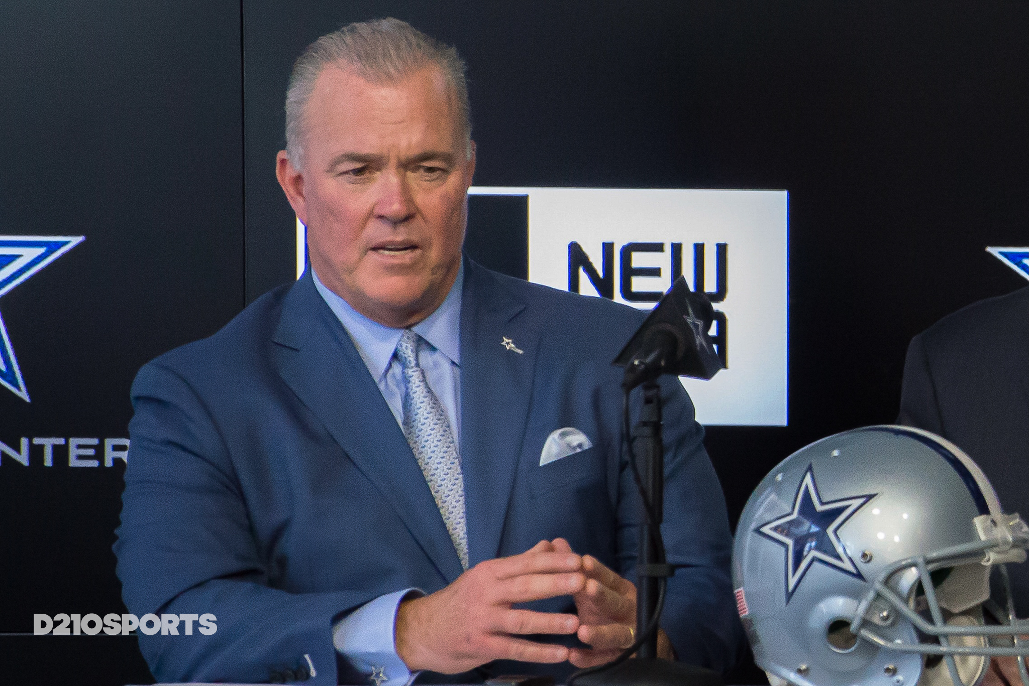 Stephen Jones noncommittal on Cooper's roster status