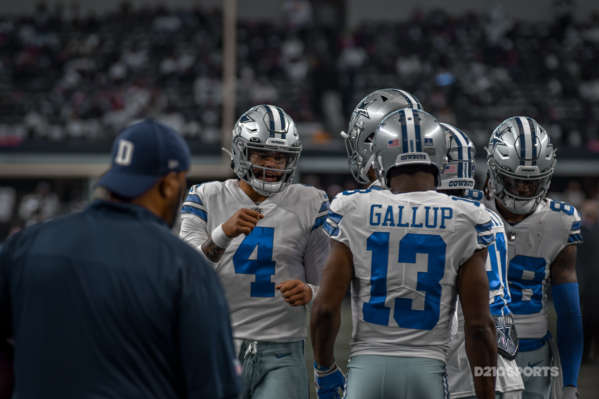 Watch: Eagles lead the Cowboys 10-0 after a Josh Sweat pick-6 as